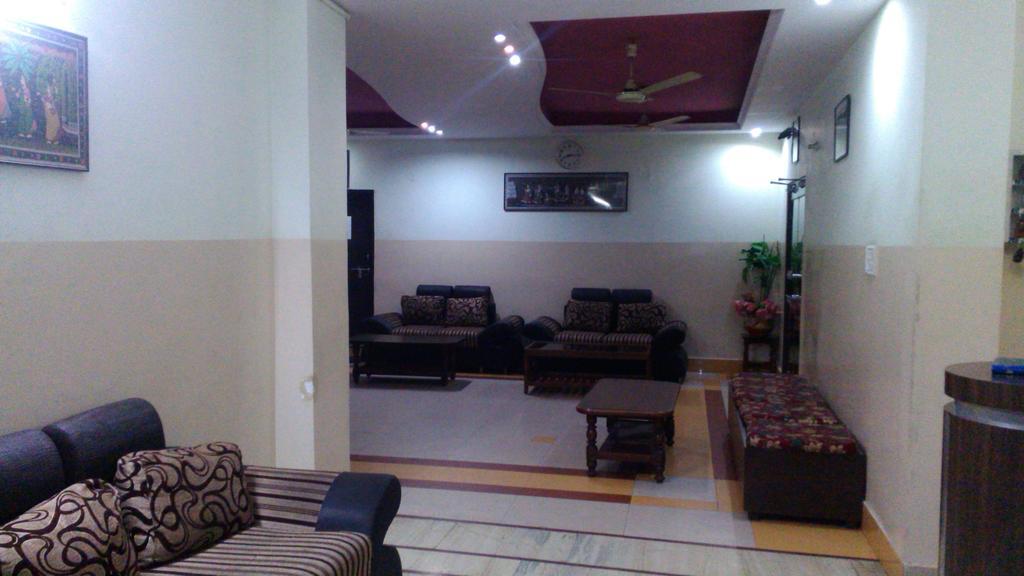 Hotel Kanishka Kanpur Exteriör bild